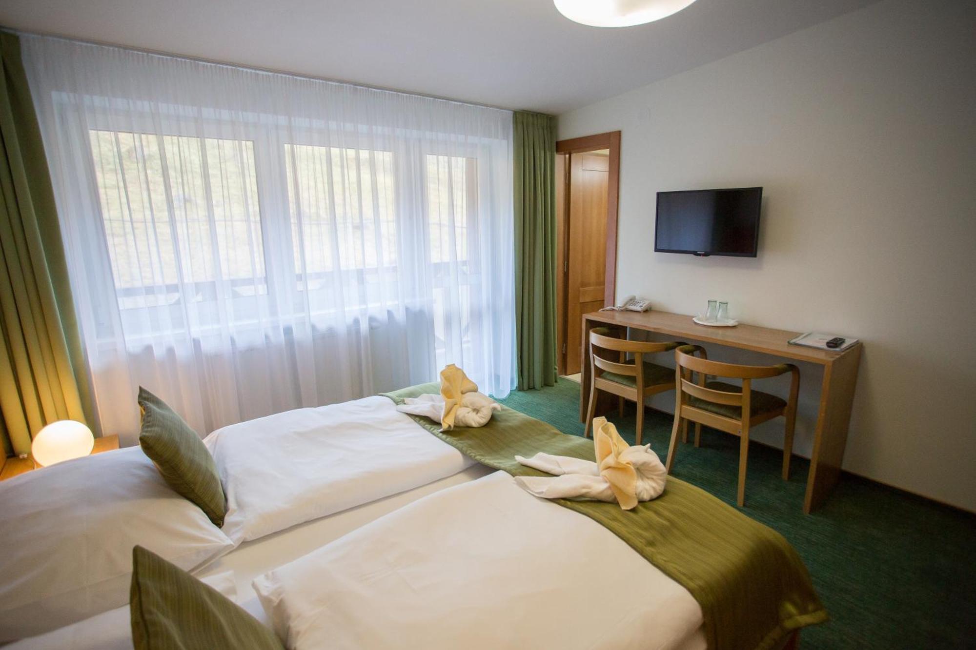 Hotel Bystrina Демяновская долина Экстерьер фото